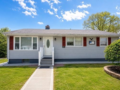 44 Schley St, Chicopee, MA, 01020-2720 | Card Image