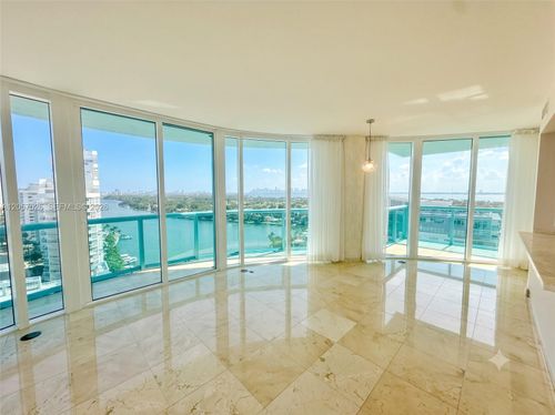 17a-6000 Indian Creek Dr, Miami Beach, FL, 33140-2356 | Card Image