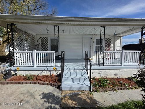 506 E Prospect St, La Follette, TN, 37766-2540 | Card Image