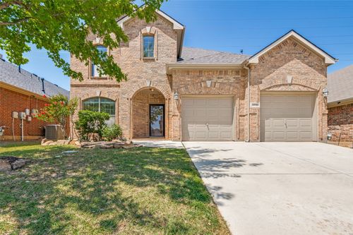 15721 Landing Creek Ln, Roanoke, TX, 76262-3386 | Card Image