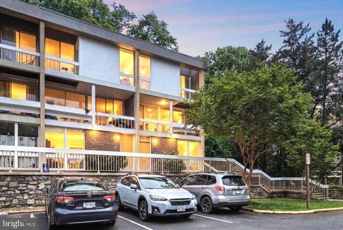 11587 Maple Ridge Rd, RESTON, VA, 20190-3605 | Card Image