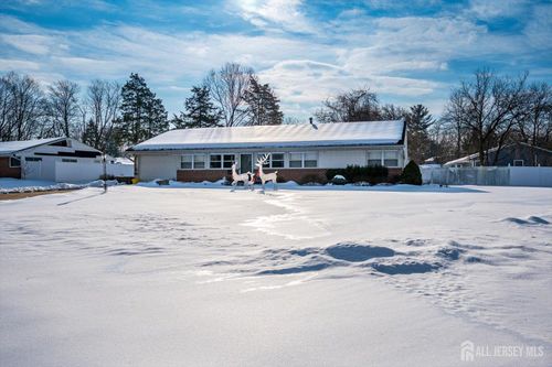 34 Sturgis Rd, KENDALL PARK, NJ, 08824-1231 | Card Image