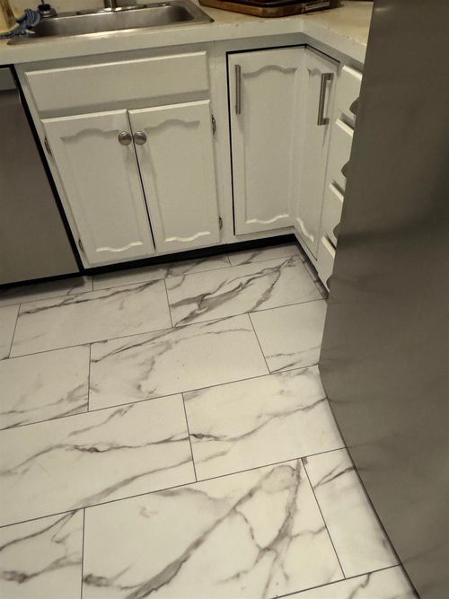 414 Springbrook Cir, Portsmouth, NH, 03801-5628 | Card Image