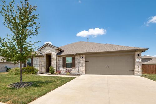 1337 Rolling Meadows Dr, Cedar Hill, TX, 75104-3939 | Card Image