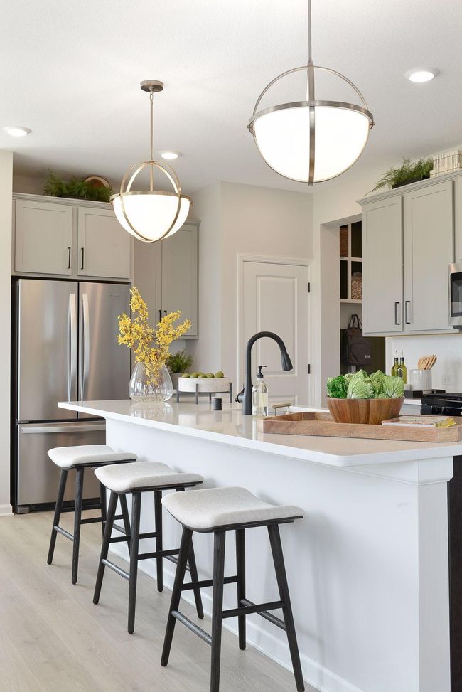 Kitchen-model home | Image 9