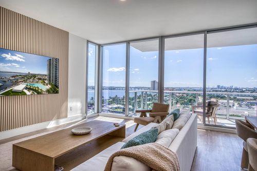 1207-220 Lake Shore Dr, Lake Park, FL, 33403-3606 | Card Image