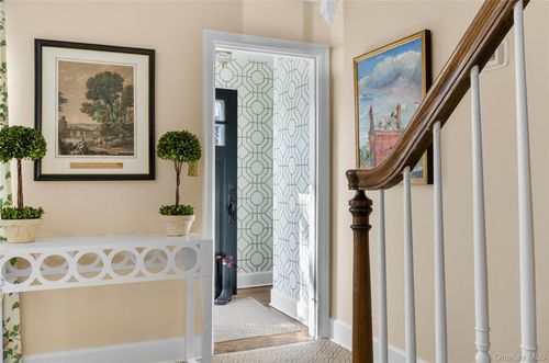 1114 Washington Ave, Pelham, NY, 10803-3214 | Card Image