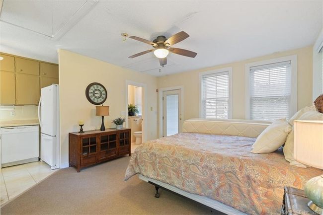 542 Shetucket Tpke, House other with 3 bedrooms, 3 bathrooms and null parking in Griswold CT | Image 32
