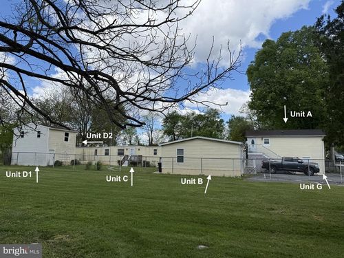 102 Lights Addition Dr, Martinsburg, WV, 25404-4353 | Card Image