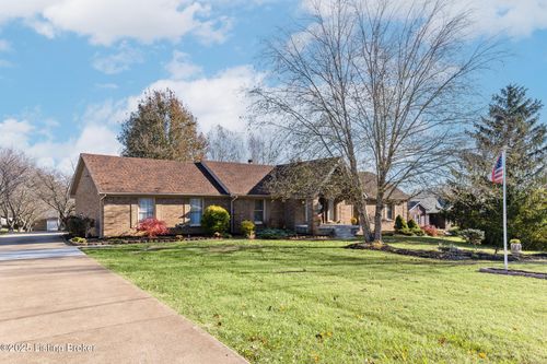 953 Floyds Fork Dr, Shepherdsville, KY, 40165-7631 | Card Image