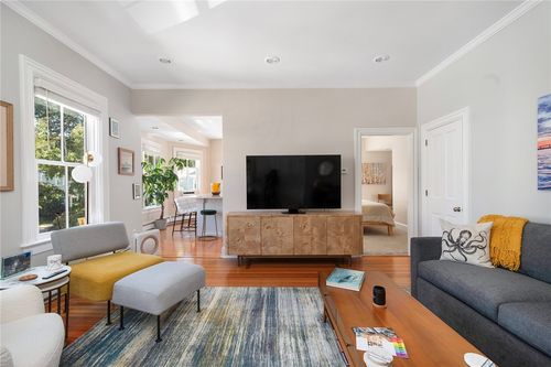 apt-3-109 Church St, Newport, RI, 02840-3171 | Card Image