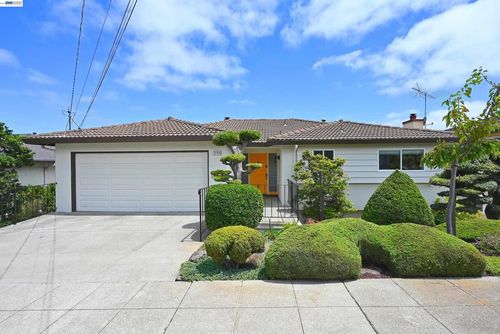 21714 Shadyspring Rd, Castro Valley, CA, 94546-6840 | Card Image