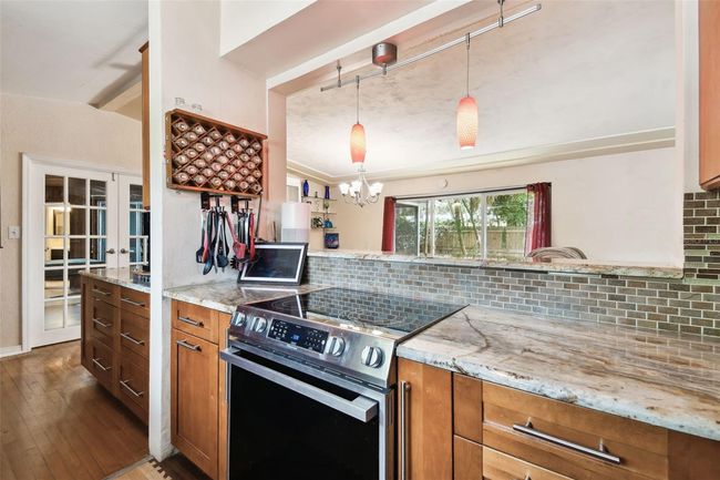 422 Dunedin Cir, House other with 4 bedrooms, 2 bathrooms and null parking in TEMPLE TERRACE FL | Image 17