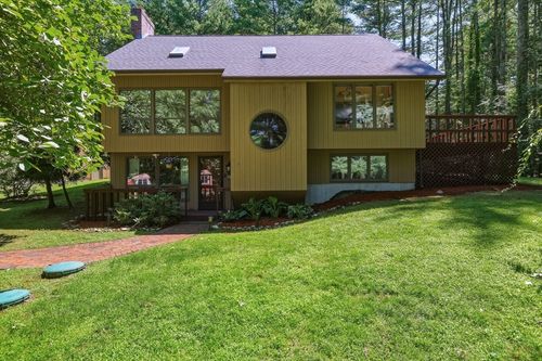 15 Ladyslipper Cir, Amherst, MA, 01002-3442 | Card Image
