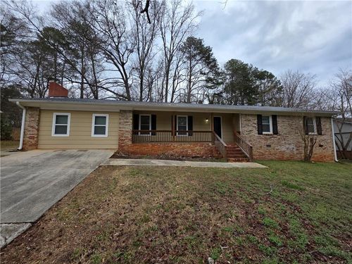 724 Country Club Dr, Monroe, GA, 30655-2202 | Card Image