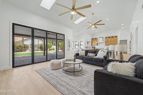 6002 E Winchcomb Dr, Scottsdale, AZ, 85254-5527 | Card Image