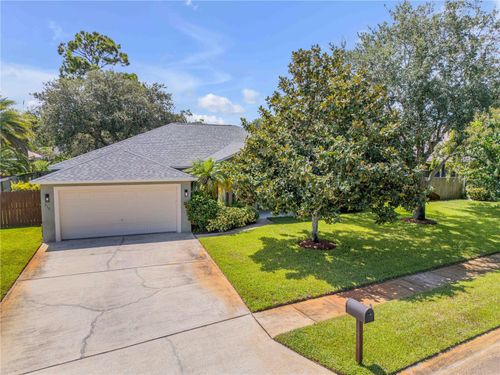 530 Bella Vista Dr, Titusville, FL, 32780-8503 | Card Image