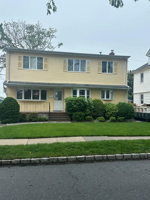 348 Roslyn Ave, Carle Place, NY, 11514-1636 | Card Image
