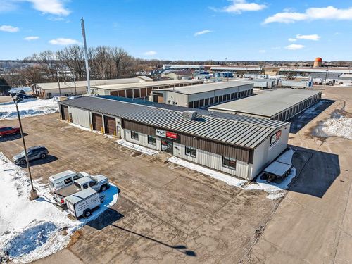 1215 N Hickory Farm Lane, GRAND CHUTE, WI, 54914 | Card Image