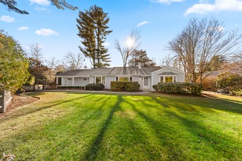 1 Woods Grove Road, Westport, CT, 06880 | Card Image