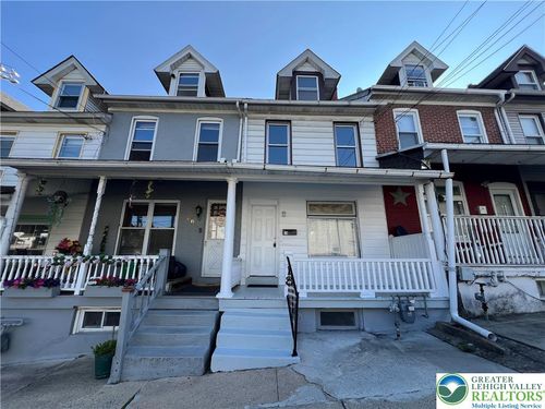18 S Bradford St, Allentown, PA, 18109-2510 | Card Image