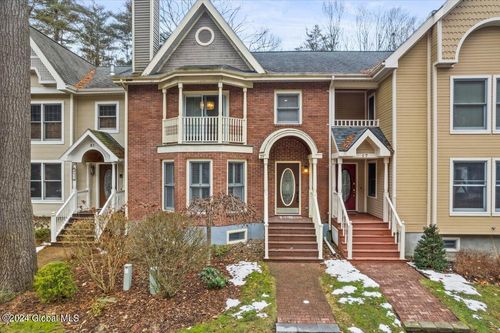 19 Sarazen St, Saratoga Springs, NY, 12866-8713 | Card Image