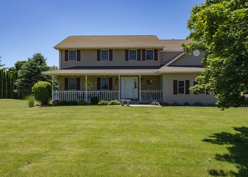 881 Pheasant Run Rd, Clinton, IA, 52732-9608 | Card Image