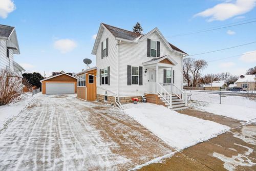 427 W 12th Avenue, OSHKOSH, WI, 54902 | Card Image