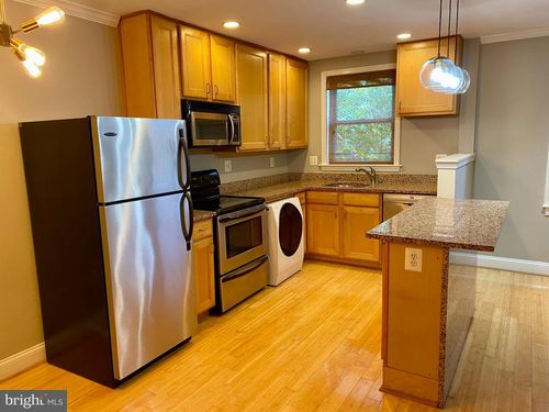 apt-302-33 Kennedy St Nw, WASHINGTON, DC, 20011-5223 | Card Image