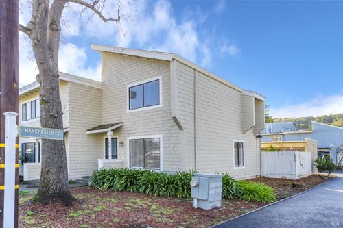 19 Manchester Ct, Novato, CA, 94947-5212 | Card Image