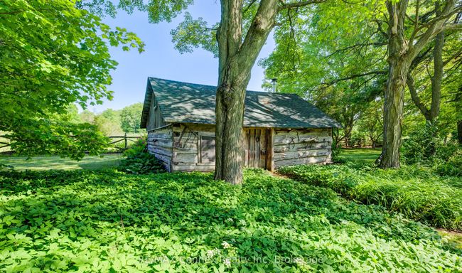 13233 5 Th Line, Home with 4 bedrooms, 5 bathrooms and 20 parking in Rockwood ON | Image 40