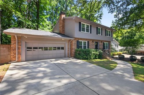 4371 Vintage Ln, Dunwoody, GA, 30338-6629 | Card Image