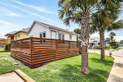7-340 N Alister St, Port Aransas, TX, 78373-4142 | Card Image