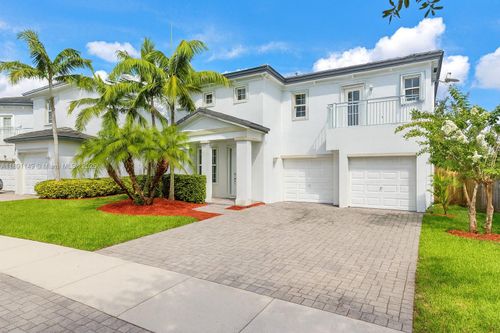 204 Ne 32nd Ter, Homestead, FL, 33033-7123 | Card Image