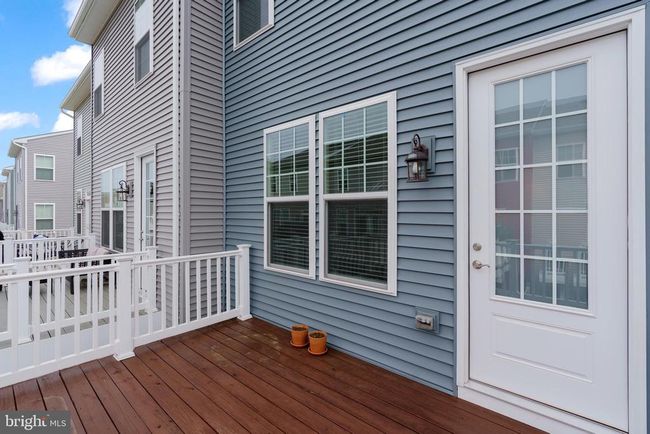 10720 Shadewell Spring Way, Townhouse with 3 bedrooms, 4 bathrooms and null parking in MANASSAS VA | Image 17