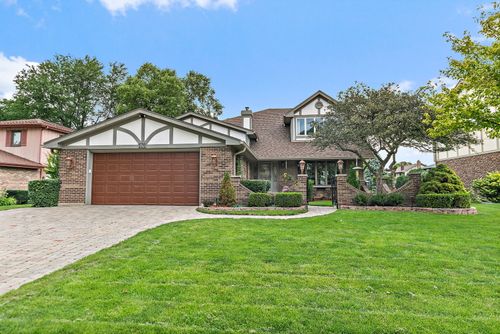 570 Sandpebble Drive, Schaumburg, IL, 60193 | Card Image