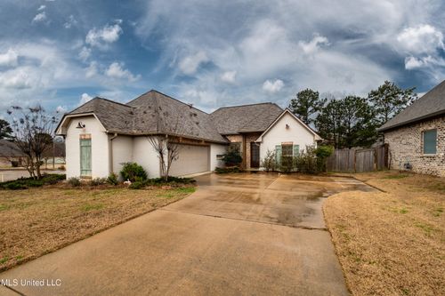 720 Adair St, Brandon, MS, 39047-9617 | Card Image