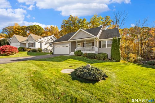 8 Hannah Way, Harwinton, CT, 06791-1133 | Card Image
