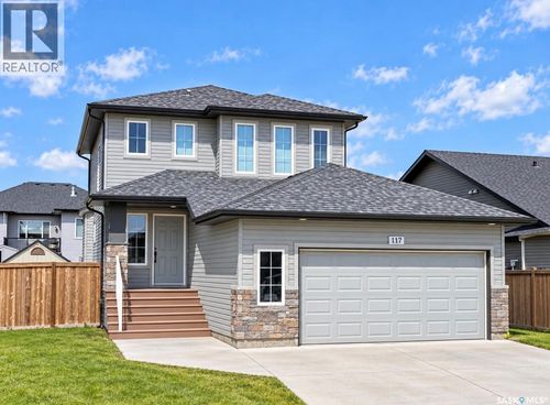 117 Valley Park Pl, House with 4 bedrooms, 3 bathrooms and null parking in Swift Current SK | Card Image