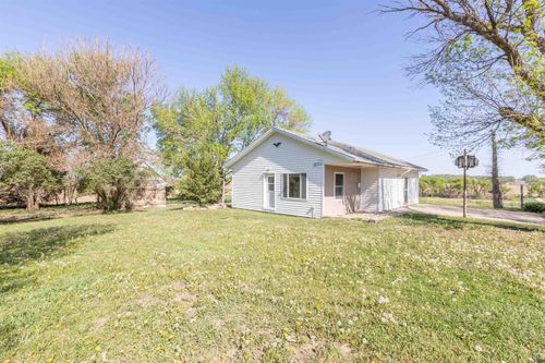 820 4th St, Ireton, IA, 51027-7418 | Card Image