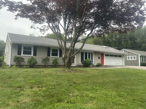 144 S Pier Rd, Narragansett, RI, 02882-3523 | Card Image