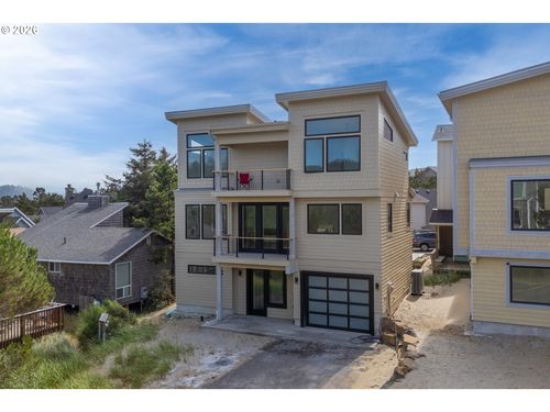 5607 Kiwanda Dr, PacificCity, OR, 97135 | Card Image