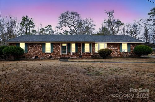 2250 Horse Shoe Cir, Hartsville, SC, 29550-7089 | Card Image