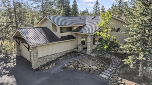 57776 Umpqua Ln, Sunriver, OR, 97707-1908 | Card Image