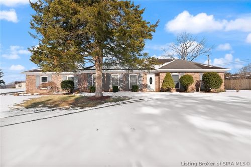 8526 Brock Rd, Charlestown, IN, 47111-9647 | Card Image