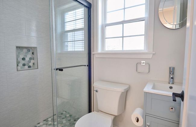 34 State St, House other with 2 bedrooms, 2 bathrooms and 3 parking in New Rochelle NY | Image 15