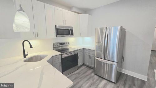 5233 Chancellor St, PHILADELPHIA, PA, 19139-4016 | Card Image