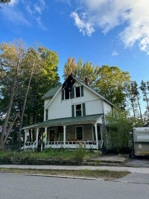 128 Margaret St, Saranac Lake, NY, 12983-1425 | Card Image