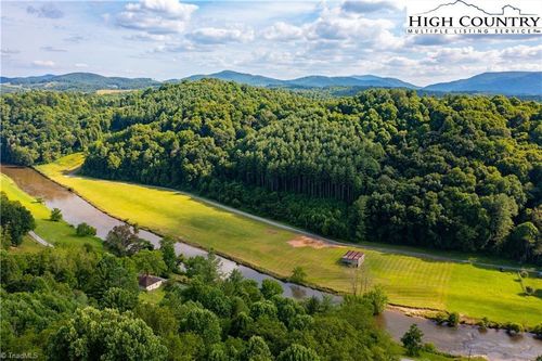 000 Ballou Farm Rd, Crumpler, NC, 28617 | Card Image