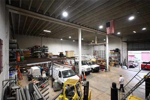 4450 E 10th Ct, Hialeah, FL, 33013 | Card Image